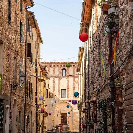 Borgo Di Caldana Accoglienza Turistica Diffusa Luaran gambar