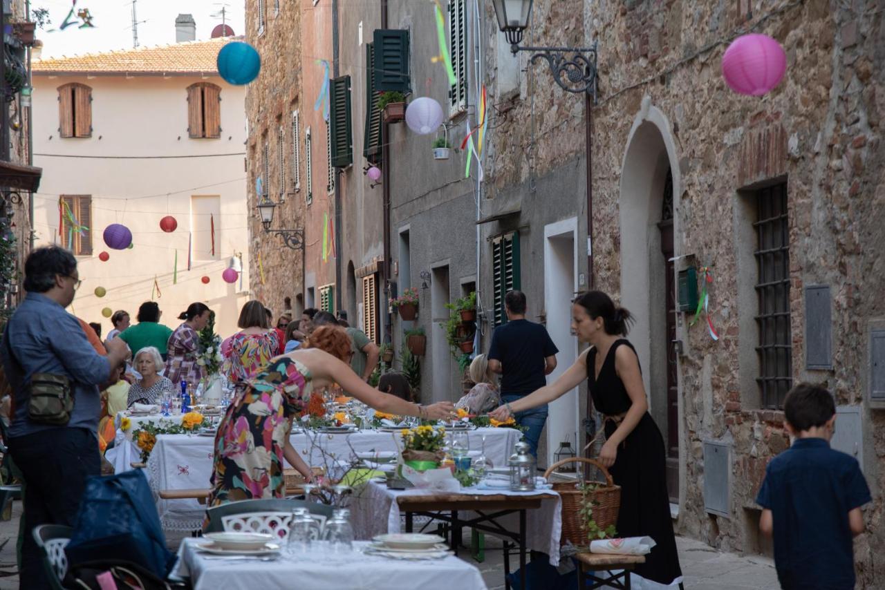 Borgo Di Caldana Accoglienza Turistica Diffusa Luaran gambar