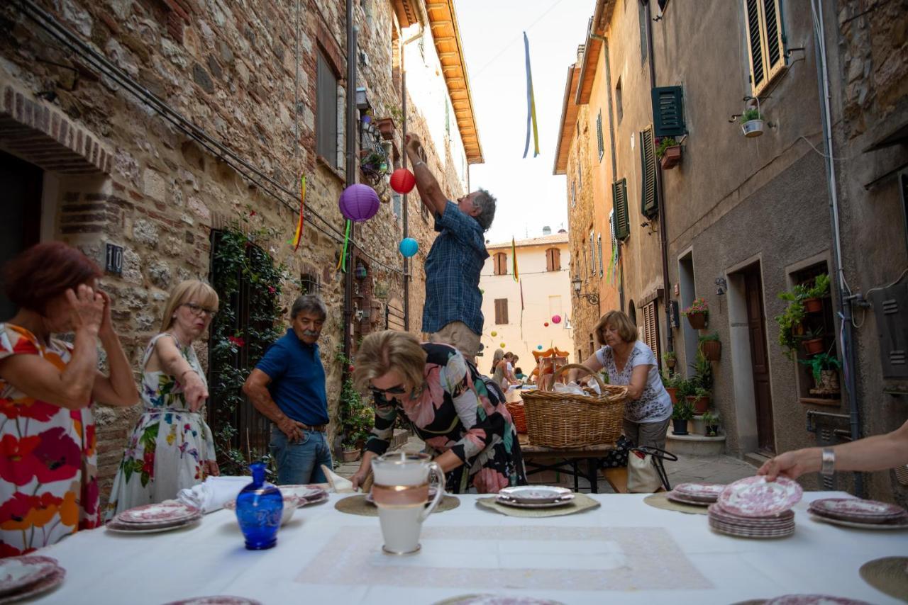 Borgo Di Caldana Accoglienza Turistica Diffusa Luaran gambar